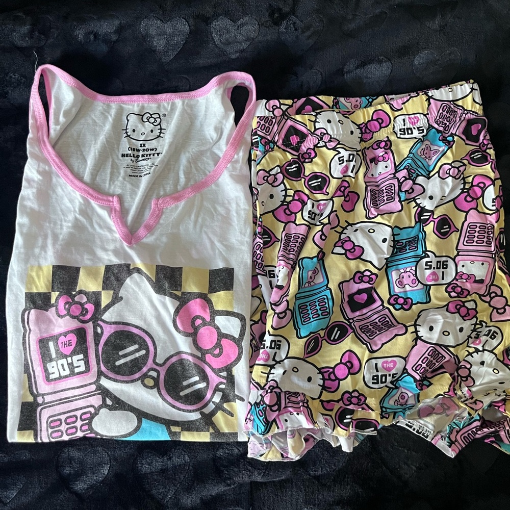 PLUS SIZE Hello Kitty 90's theme Pajama Set